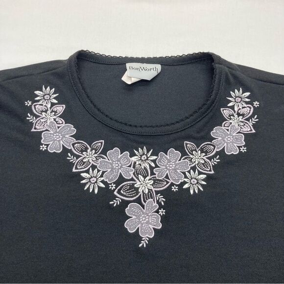 Vintage Bon Worth Top SZ S Black with White Gray Floral Appliqué 3/4 Sleeve Tee - Picture 8 of 13